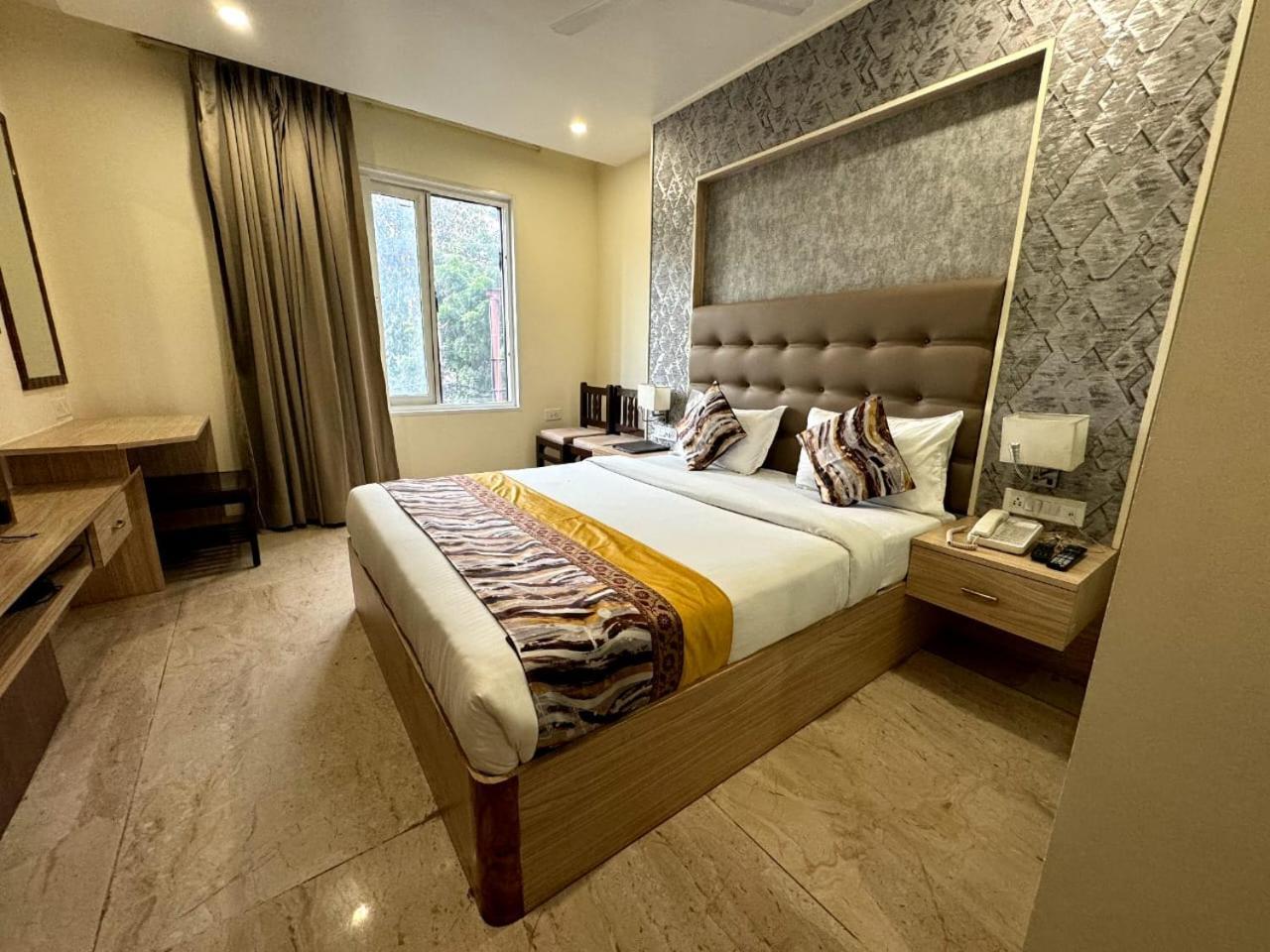 Hotel River Rhythm Assi Ghat Varanasi Eksteriør billede
